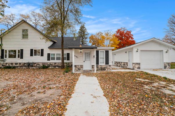 Attached, Detached Garage, Exterior, Facade, Farmhouse