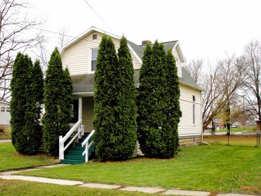 Exterior, Facade, None