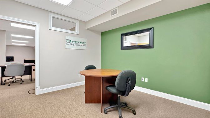 Home Office, Interior