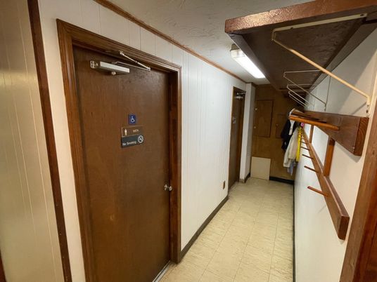 Elevator, Interior