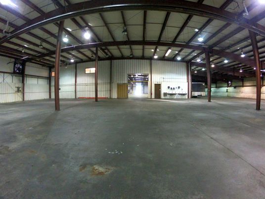 Garage, Interior, Wooden Beams
