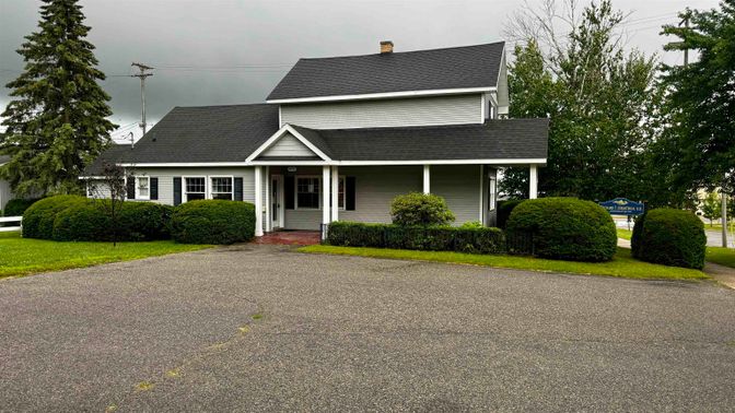 Exterior, Facade, Cape Cod