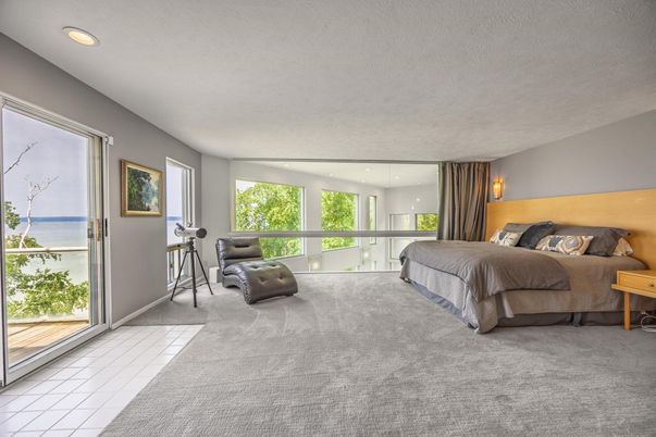 Bedroom, Interior, Recessed Lighting, Water