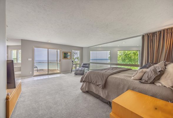 Bedroom, Interior, Recessed Lighting, Water