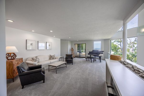 Interior, Living room, Piano, Recessed Lighting