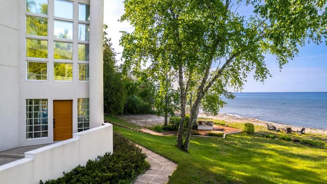 Backyard, Exterior, Water