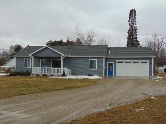 Attached, Exterior, Facade, Ranch