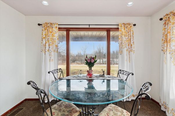 Dining room, Interior, Recessed Lighting