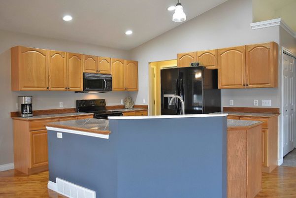 Interior, Kitchen, Pendant Lights, Recessed Lighting, Wood Texture Flooring