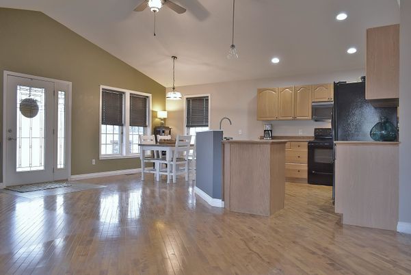 Dining room, Interior, Kitchen, Pendant Lights, Recessed Lighting, Wood Texture Flooring