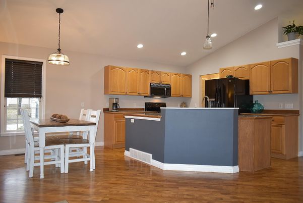 Dining room, Interior, Kitchen, Pendant Lights, Recessed Lighting, Wood Texture Flooring