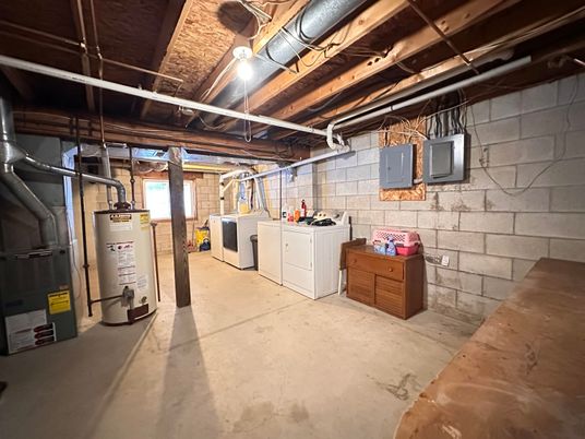 Interior, Stone Walls, Washer, Wooden Beams