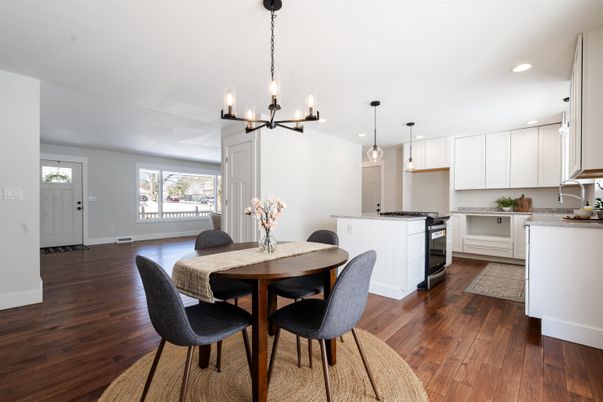 Dining room, Interior, Kitchen, Pendant Lights, Recessed Lighting, Wood Texture Flooring