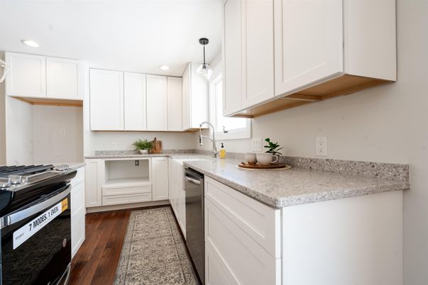 Interior, Kitchen, Pendant Lights, Recessed Lighting, Wood Texture Flooring