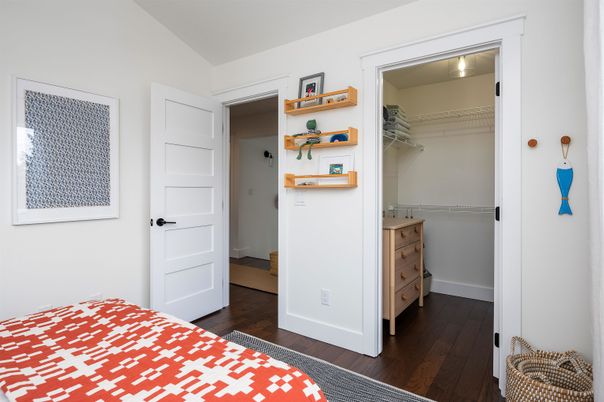 Interior, Walk-in Closets, Wood Texture Flooring