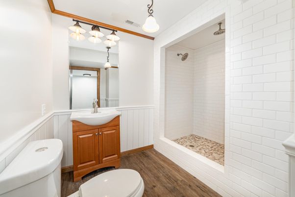 Bathroom, Interior, Pendant Lights, Wood Texture Flooring