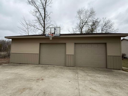 Detached Garage, Exterior