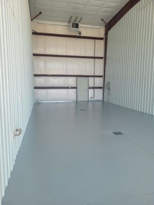 Garage, Interior