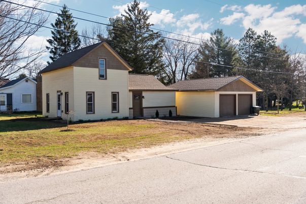 Detached Garage, Exterior, Facade, Farmhouse