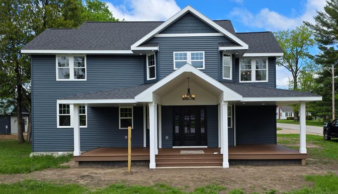 Exterior, Facade, Farmhouse