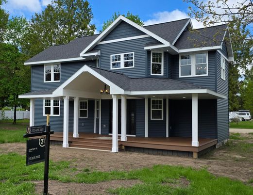 Exterior, Facade, Queen Anne Victorian