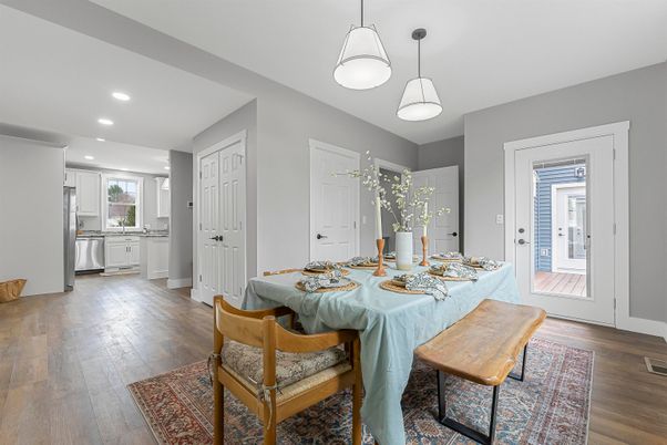 Dining room, Interior, Kitchen, Pendant Lights, Recessed Lighting, Wood Texture Flooring