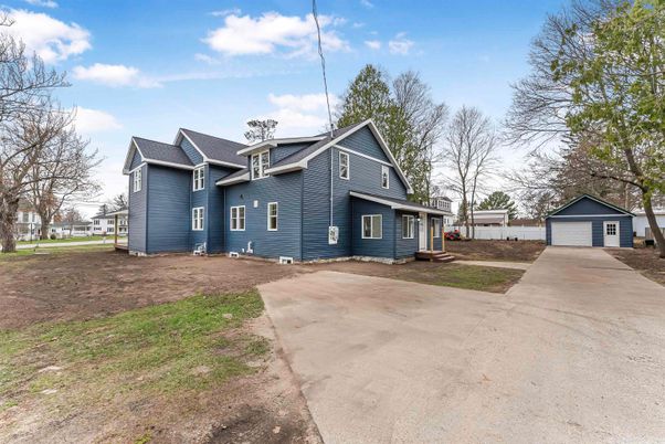 Backyard, Detached Garage, Exterior