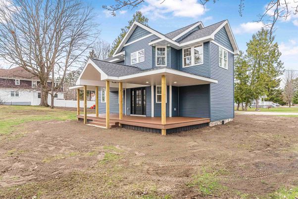 Backyard, Exterior, Facade, Queen Anne Victorian