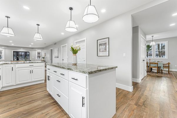 Dining room, Interior, Kitchen, Pendant Lights, Recessed Lighting, Wood Texture Flooring