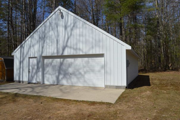 Detached Garage, Exterior
