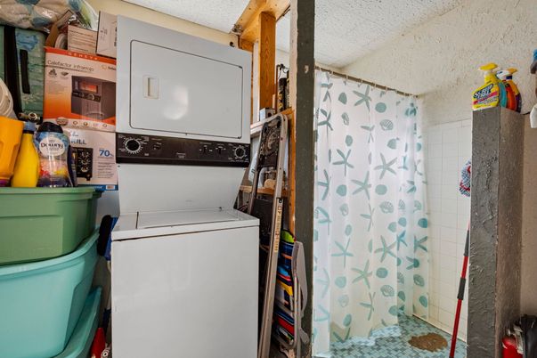 Interior, Utility Closets, Washer