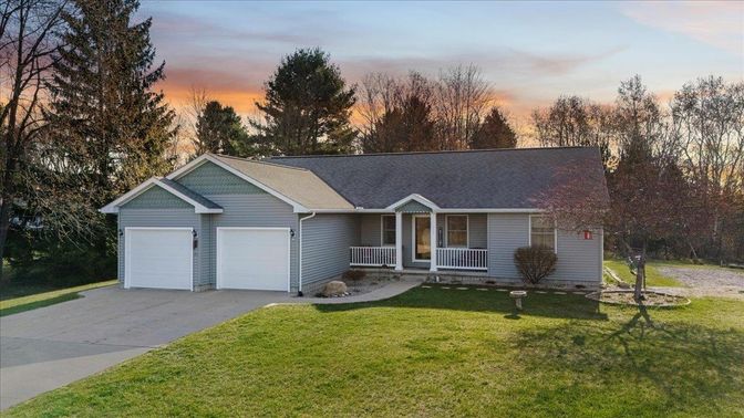 Attached, Backyard, Exterior, Facade, Ranch