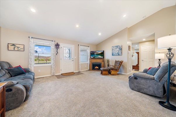 Fireplace, Interior, Living room, Recessed Lighting