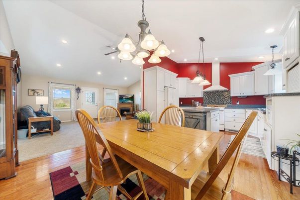 Dining room, Interior, Kitchen, Pendant Lights, Recessed Lighting, Wood Texture Flooring