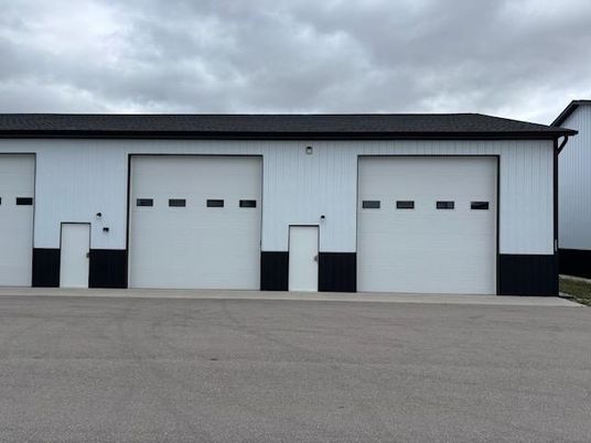 Detached Garage, Exterior