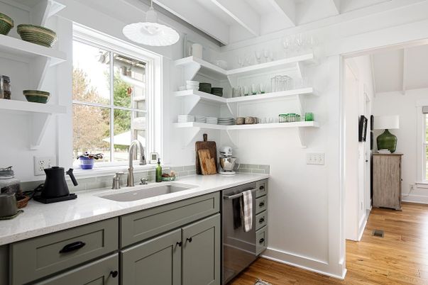 Interior, Kitchen, Pendant Lights, Wood Texture Flooring