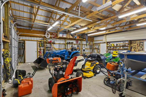 Garage, Interior