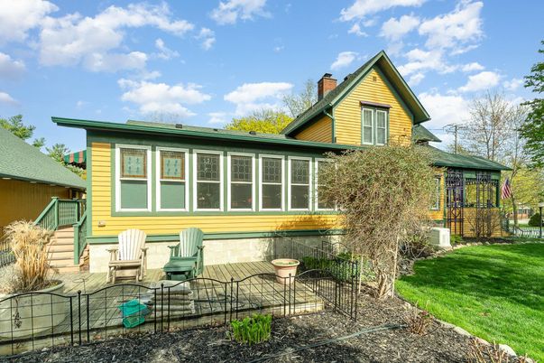 Exterior, Facade, Queen Anne Victorian