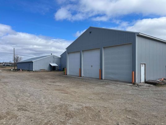 Detached Garage, Exterior