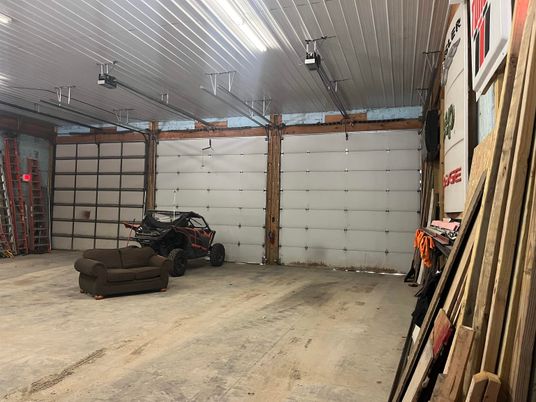 Garage, Interior