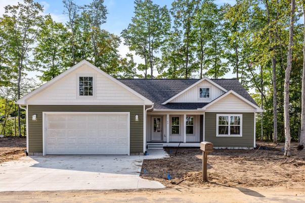 Attached, Exterior, Facade, Ranch
