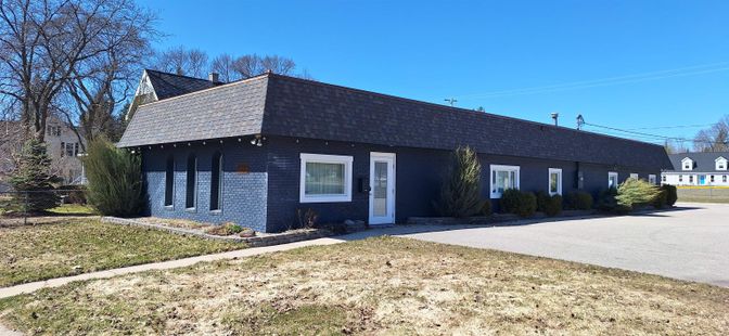 Backyard, Exterior, Facade, Cape Cod