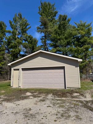Detached Garage, Exterior