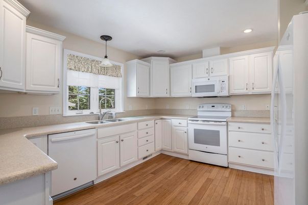 Interior, Kitchen, Pendant Lights, Recessed Lighting, Wood Texture Flooring