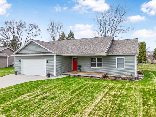 Attached, Backyard, Exterior, Facade, Cape Cod