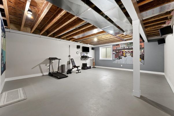 Fitness Equipment, Interior, Wooden Beams, Wooden Ceilings