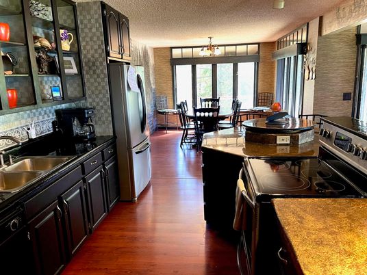 Chandelier, Dining room, Interior, Kitchen, Wood Texture Flooring