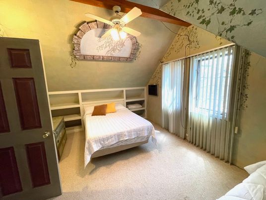 Bedroom, Interior, Wooden Beams