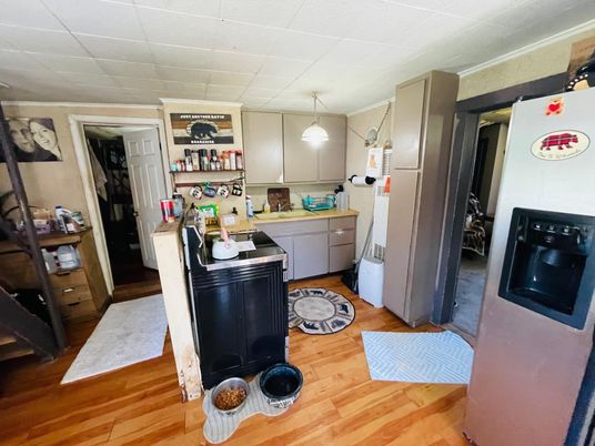 Interior, Kitchen, Pendant Lights, Wood Texture Flooring