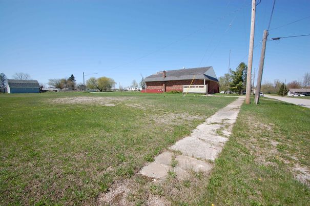 Backyard, Detached Garage, Exterior